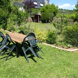 Les Petits Jardins Couette-café Marcillac-Vallon