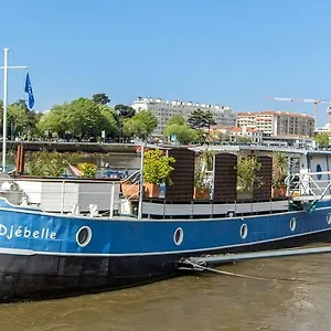Guest house Peniche Djebelle 